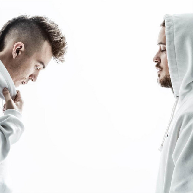 'Naháňame šťastie' cover art