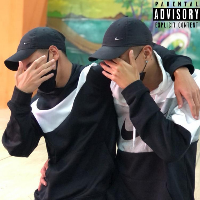 'Nike de Tralha' cover art