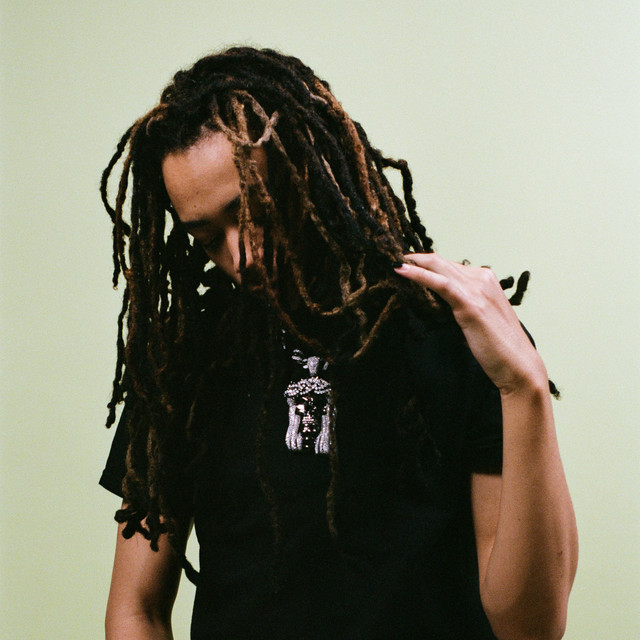 Che - Official Artist Photo