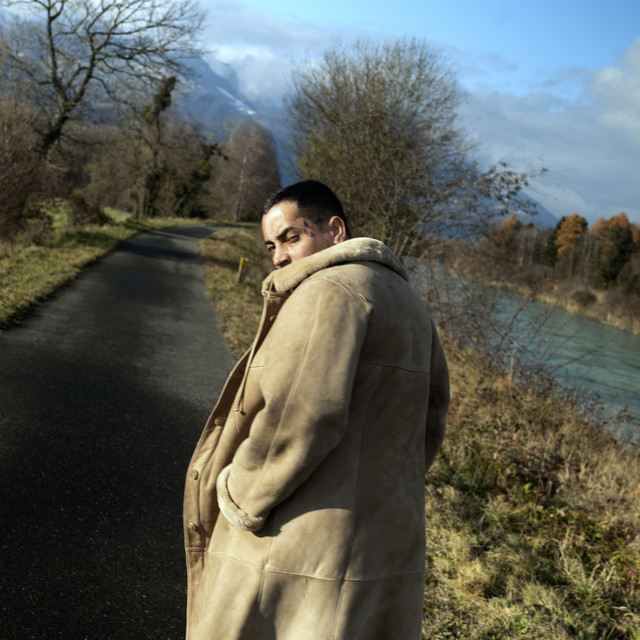 'OUTRO ROLÊ' cover art