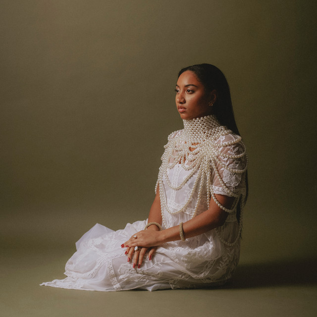 Sophia Thakur - Official Artist Photo