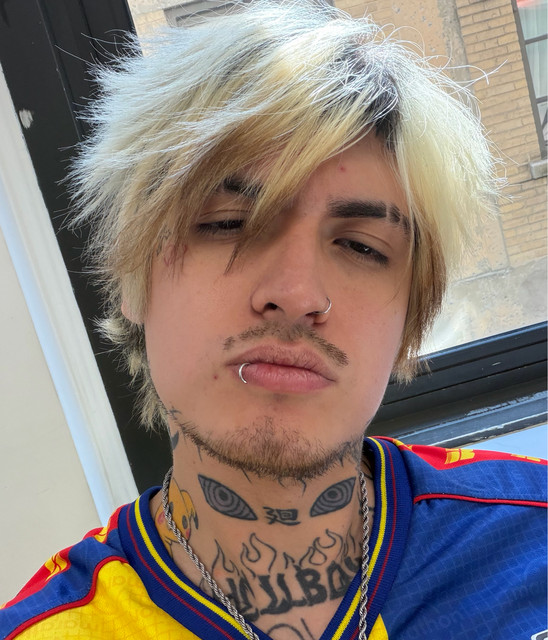 Young Aleexx - Official Artist Photo