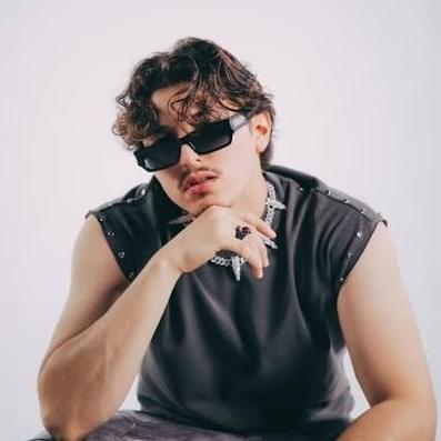 Gabito Ballesteros - Official Artist Photo
