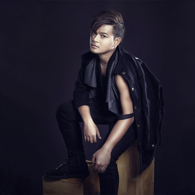 Htet Mon - Official Artist Photo