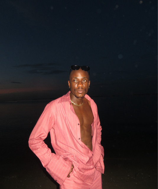 Ywaya Tajiri - Official Artist Photo