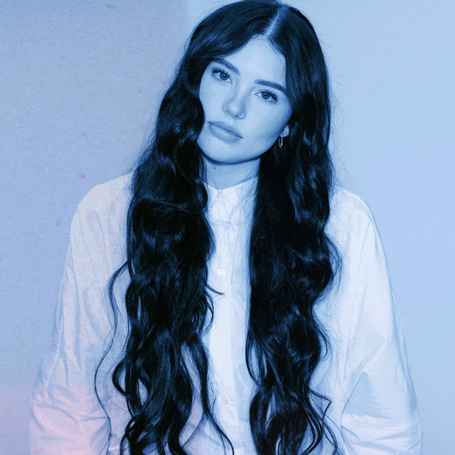 Lauren Spencer Smith - Official Artist Photo