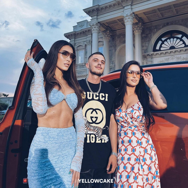 'Mama Mia' cover art