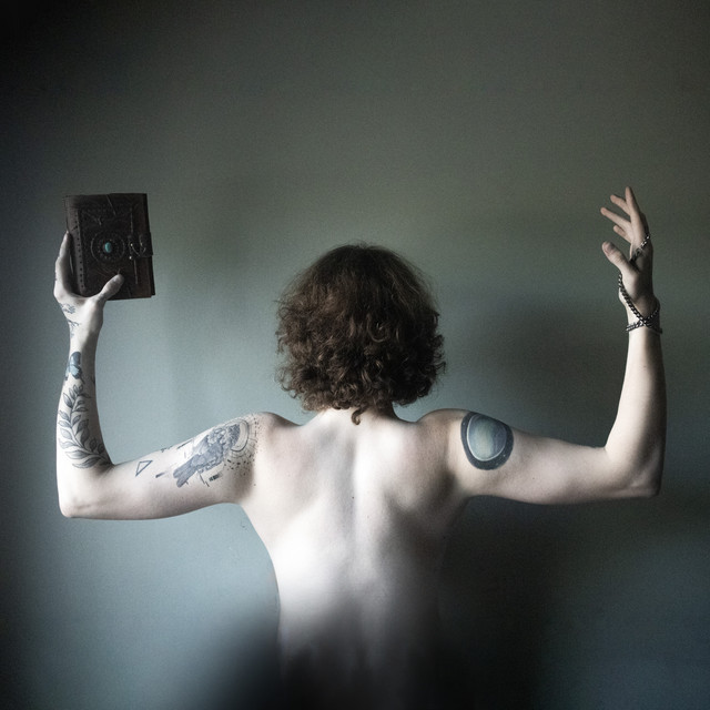 'Magician (Deluxe Edition)' cover art