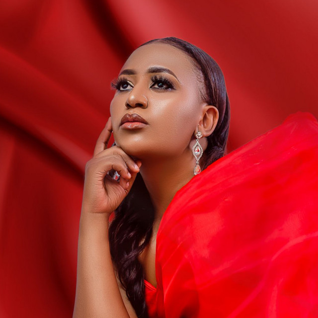BELLA KOMBO - Official Artist Photo
