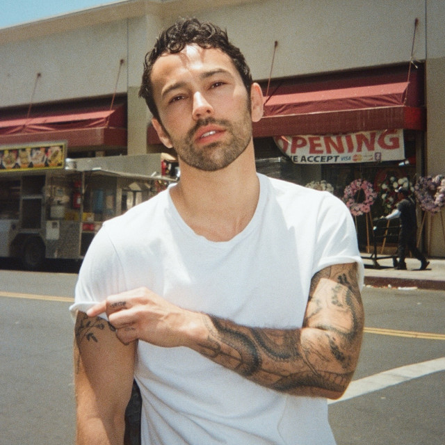 MAX - Official Artist Photo