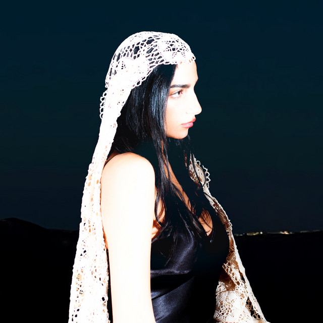 'Aygoustos' cover art