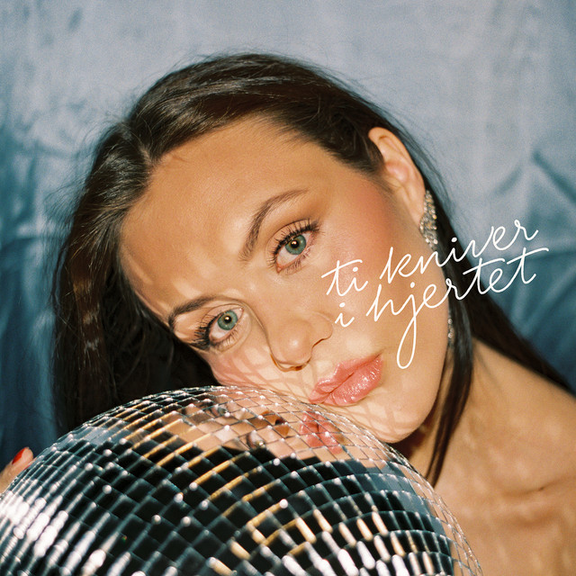 'Ti kniver i hjertet' cover art
