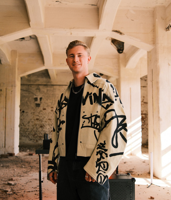 LEVT - Official Artist Photo