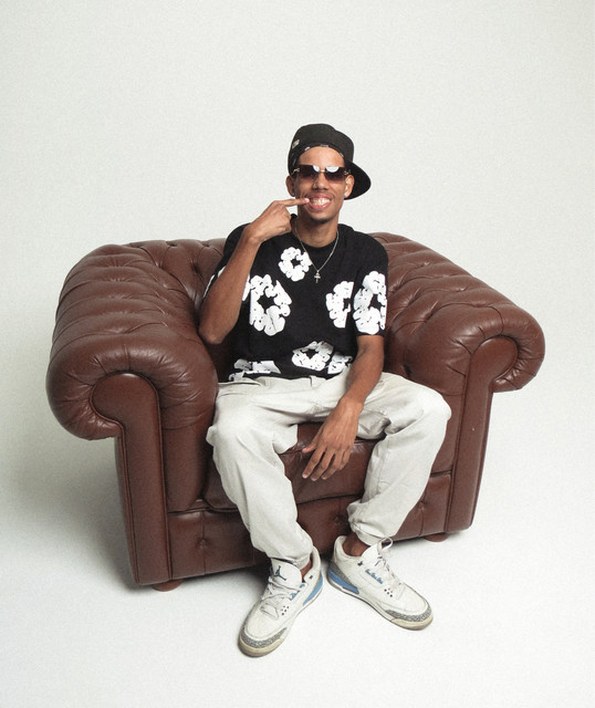 AfroLee - Official Artist Photo