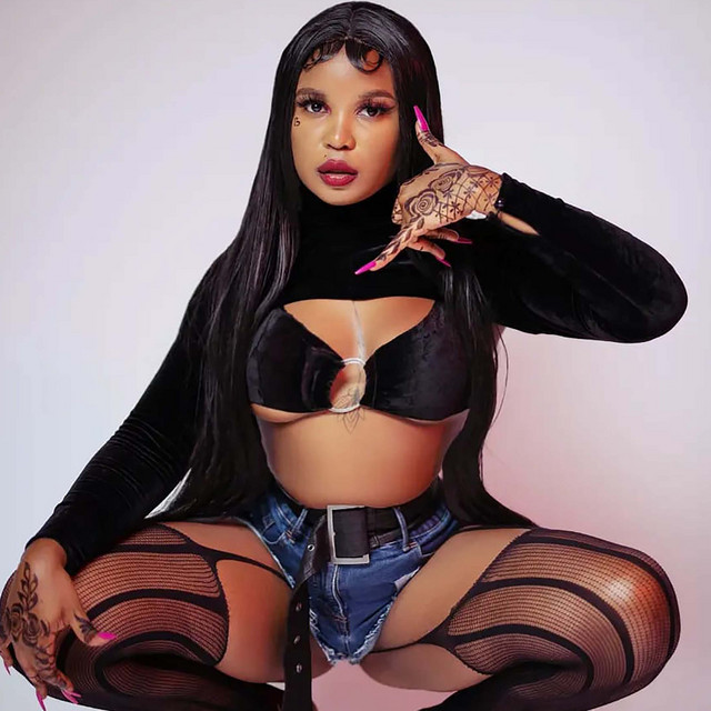 Dyana Cods - Official Artist Photo