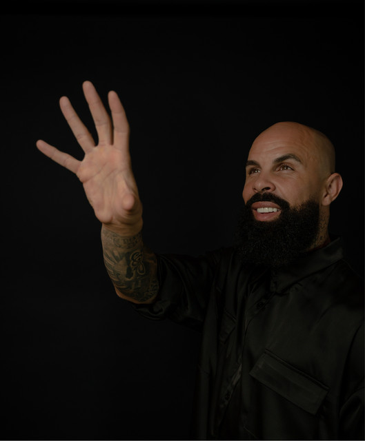 Barata - Official Artist Photo