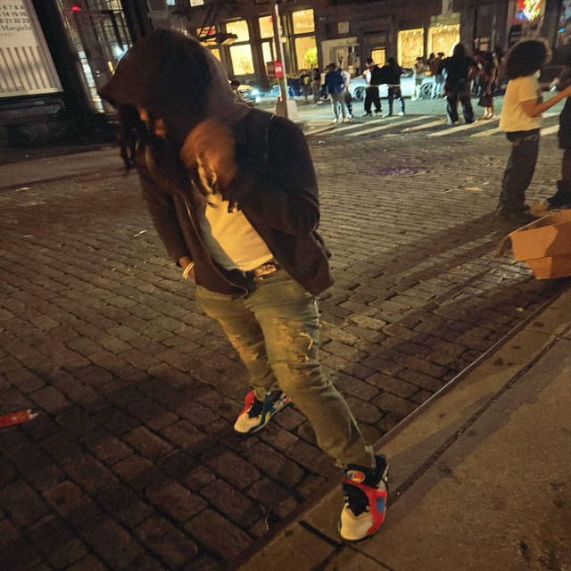 '32 scenarios' cover art