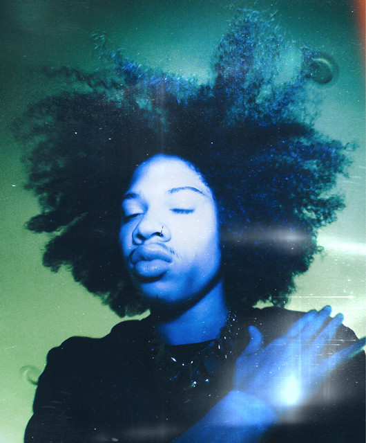 LiL LIVE - Official Artist Photo